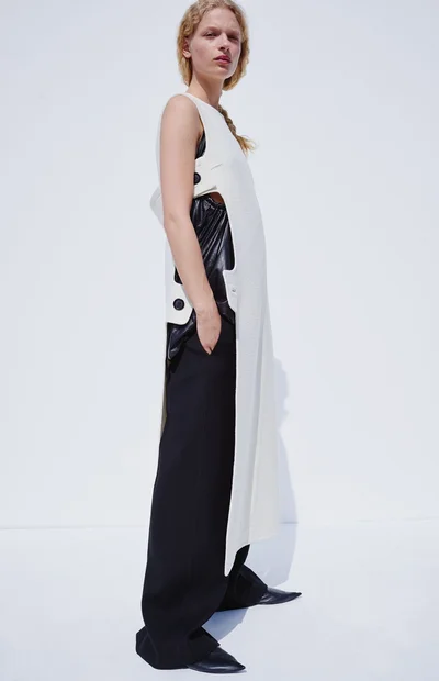 Look 16